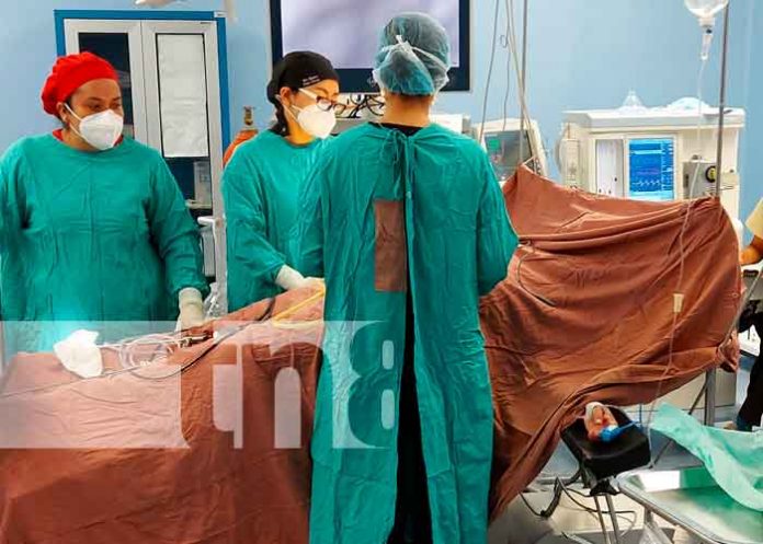 Fernando Vélez Paiz continúa con las jornadas quirúrgicas