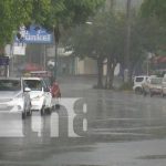 Ambiente de lluvias en una calle de Nicaragua