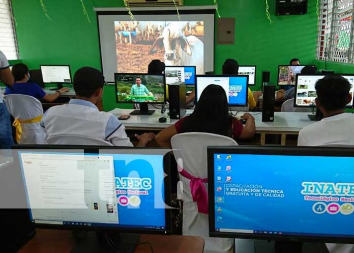 Laboratorio de computación para estudiantes técnicos en Muy Muy