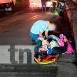 "Iba para su casa": Joven termina lesionada tras derrapar en su moto / FOTO / TN8