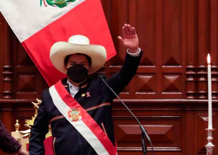 Pedro Castillo nuevo presidente de Perú