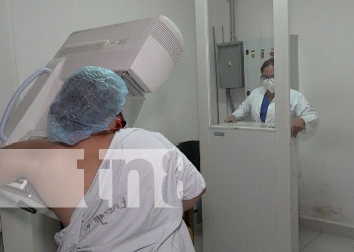 Foto: Mujeres acuden a realizarse mamografías y ultrasonidos en Managua / TN8