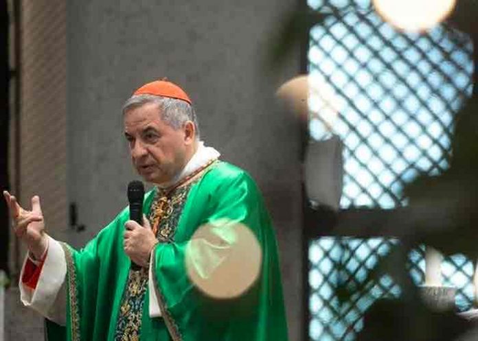 Comienza juicio de excardenal del Vaticano por malversación de fondos