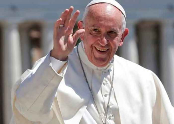 Papa Francisco se recupera rápido de operación