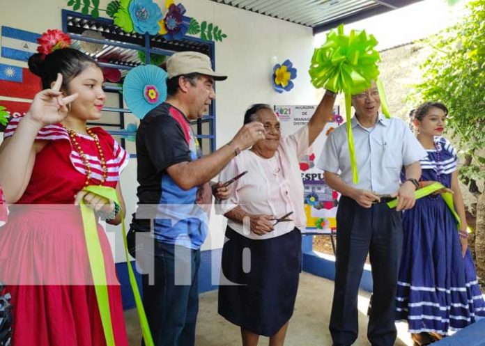 Entrega de más viviendas dignas en Managua
