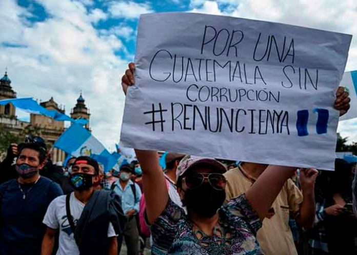 guatemala, protestas, campesinos, alejandro giammattei, renuncia