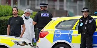Una niña de tres años entre las víctimas del peor tiroteo en Reino Unido