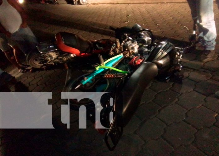 Tres lesionados tras fuerte impacto entre dos motocicletas en Jinotega / FOTO / TN8