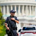 Se entrega sospechoso de detonar explosivos cerca del Capitolio de EEUU
