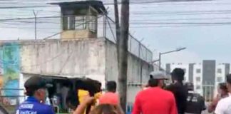 Seis presos mueren por violencia en una cárcel ecuatoriana