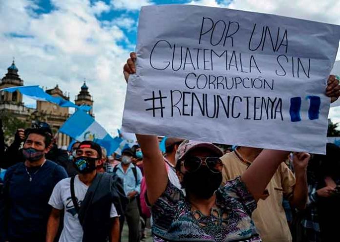 Continúan las protestas en Guatemala en contra de Giammattei