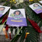 Volantes con la imagen de Berta Cáceres, hondureña y activista ambiental y de derechos indígenas que fue asesinada / FOTO / AP
