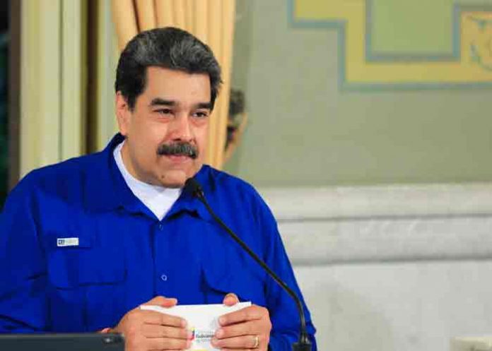 Nicolás Maduro destaca compromiso de la oposición en mesa de diálogo