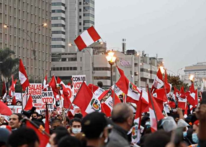El partido Perú Libre convocó a movilizaciones en contra del Golpismo