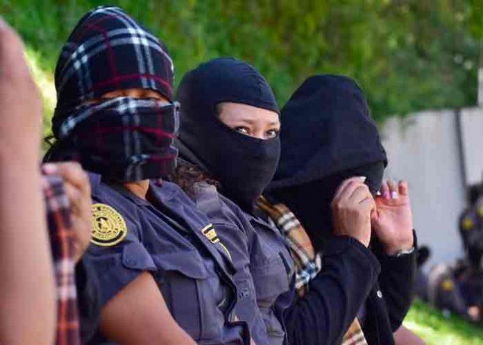 Reos toman de rehenes a 18 guardias en cárcel de Guatemala
