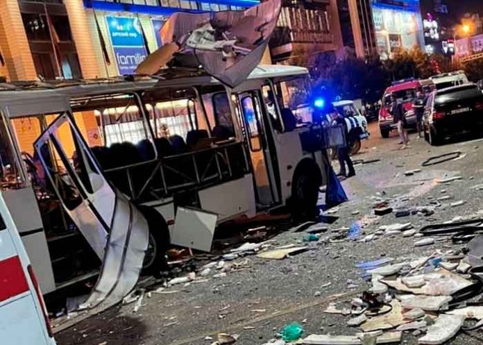 Brutal explosión de un autobús deja 14 personas heridas en Vorónezh, Rusia