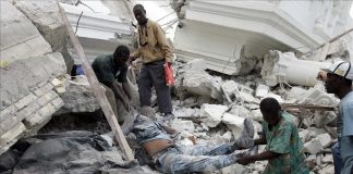 Aumenta a 227 el número de muertos tras el terremoto