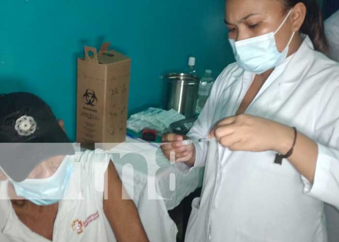 Jornada para aplicar vacuna contra el COVID-19 en Tipitapa