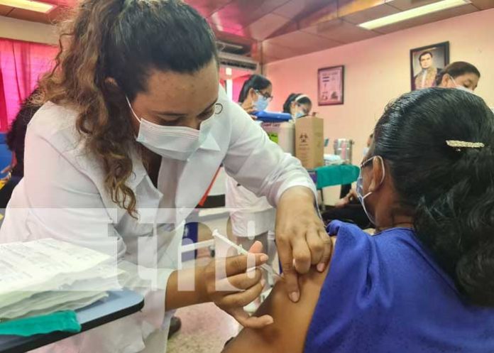 Vacunación contra el COVID-19 en Managua