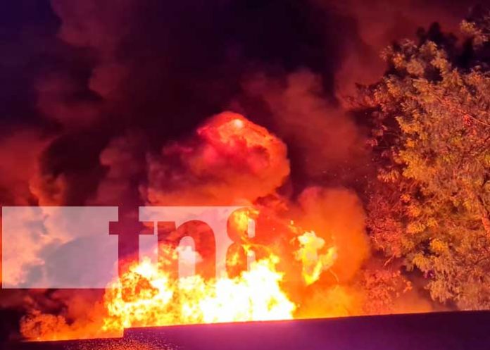 Incendio en Zona Franca las Mercedes