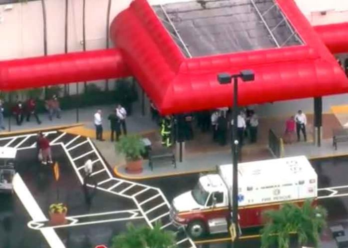 Varios heridos al caerse parte del techo de un casino en Florida