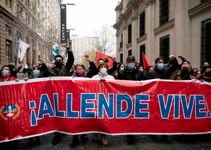 Chile: Rinden homenaje a Salvador Allende a 48 años del golpe milita