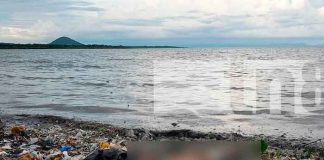 Investigan identidad de hombre cuyo cuerpo fue encontrado flotando a orillas del lago de Managua