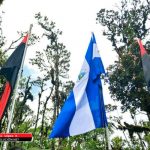 En la cima de Nicaragua ondean las banderas de la Soberanía