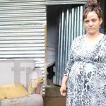 Mujer granadina que solicita apoyo para construir letrina en su vivienda