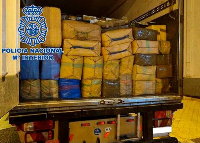 Policía de Granada españa incautan 26 mil kilos de hachís.