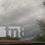 Nubes cargada de lluvias en el cielo de Managua