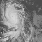Larry se convierte en huracán de categoría 2 al este de las Antillas Menores