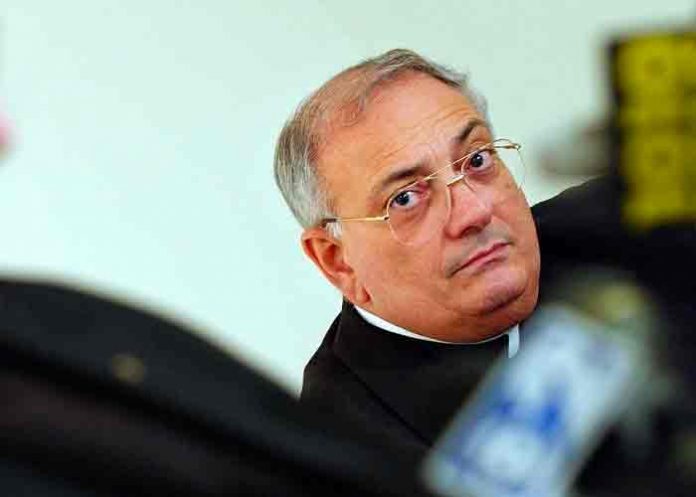 El Vaticano acepta renuncia de Obispo de Brooklyn tras ser exculpado de abusos