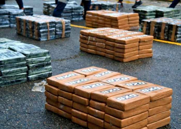 Decomisan en Panamá más de mil paquetes de droga que iban a Francia