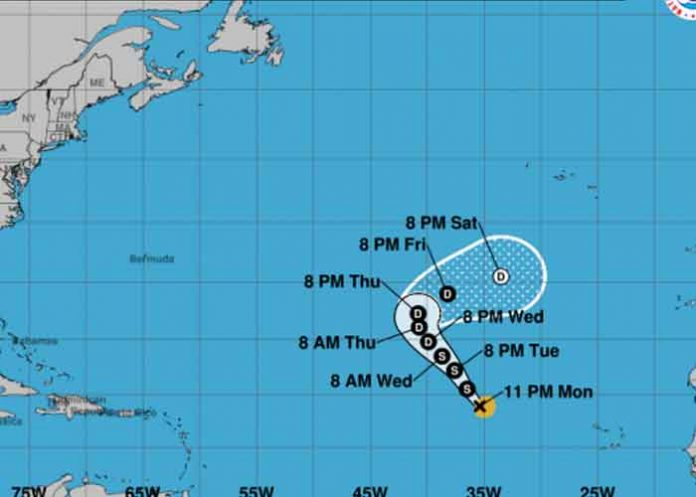 Otra depresión tropical en el Atlántico, podría convertirse en huracán