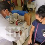 Aplicación de la vacuna AstraZeneca en Managua