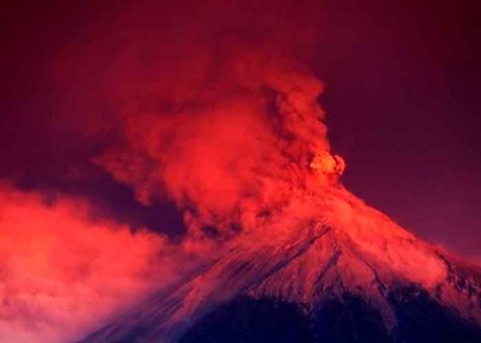 Alerta: Entra en erupción el volcán de Fuego en Guatemala