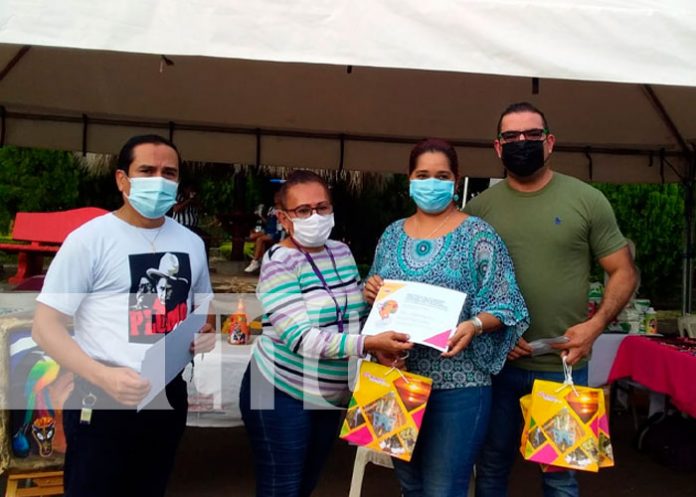 Promueven concurso de arte entre mujeres artesanas de Managua