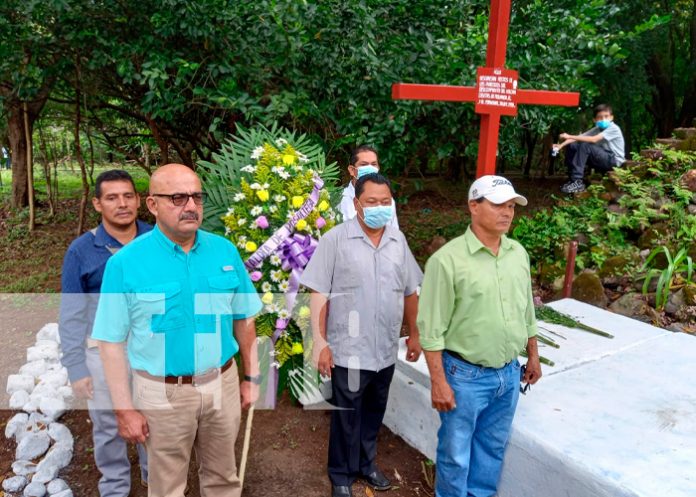 Llevan ofrendas florales a 23 años de la tragedia de Posoltega