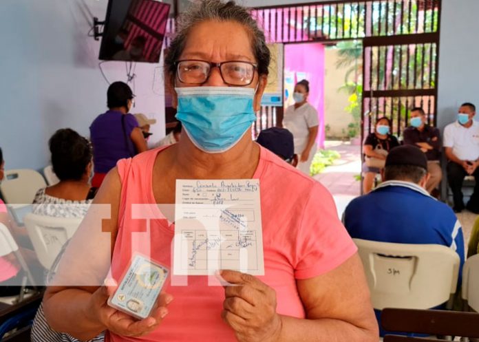 Continúa la vacunación contra el COVID-19 a mayores de 30 en Managua