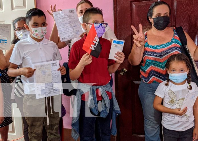 Realizan masiva jornada de vacunación contra el COVID-19 en Madriz