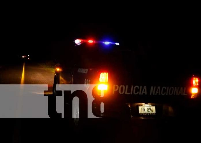 nicaragua, isla de ometepe, policia nacional,