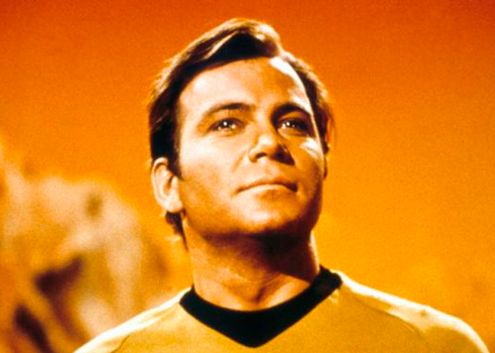 El actor William Shatner como el capitán James T. Kirk