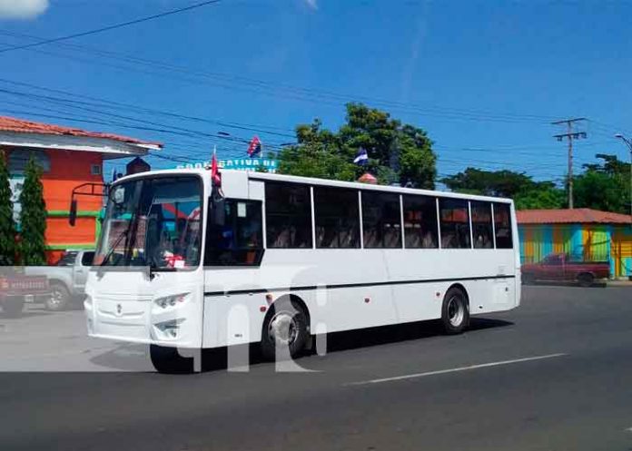 Buses nuevos de Rusia ya están circulando en Managua