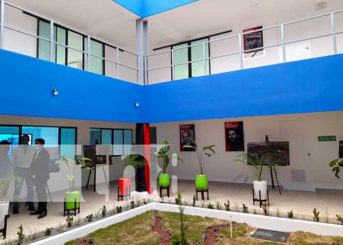EPN inaugura edificio administrativo y bodegas en Puerto Sandino