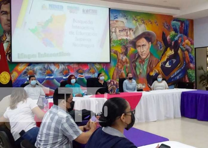 Facilitan a estudiantes de Nicaragua elegir su carrera