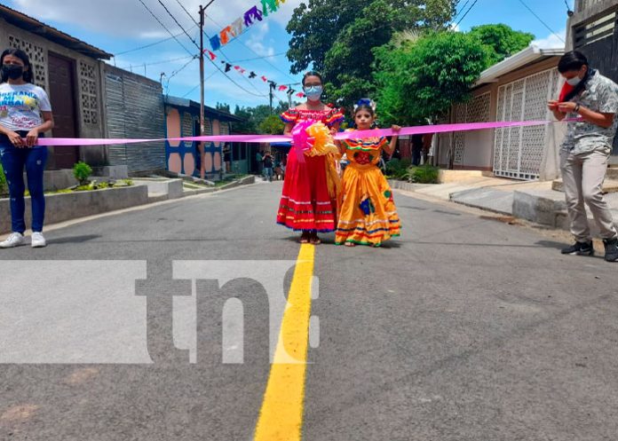 Once cuadras de calles son inauguradas en el barrio Augusto C. Sandino de Managua