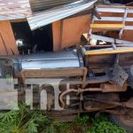 Vehículo se estrella en una vivienda en San Pedro de Lovago, chontales
