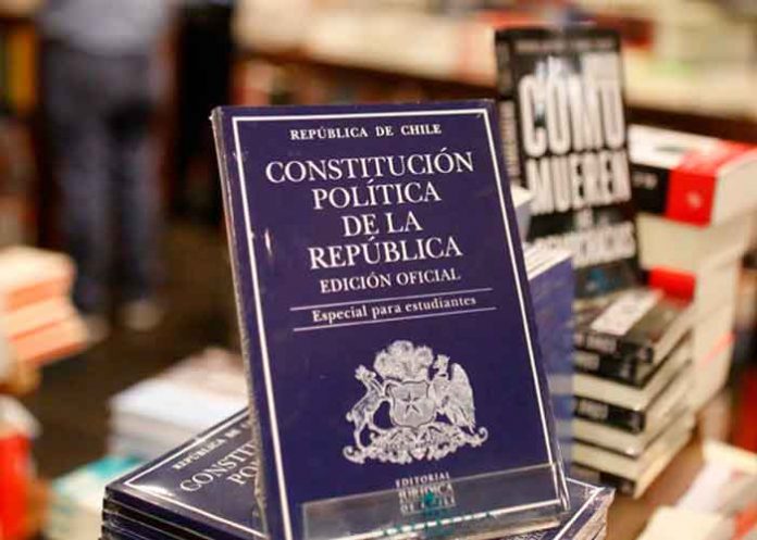 Chilenos listos para redactar una nueva constitución