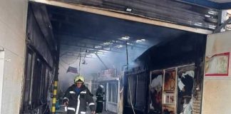 Incendio en mercado de Vladivostok obliga a evacuar a 70 personas